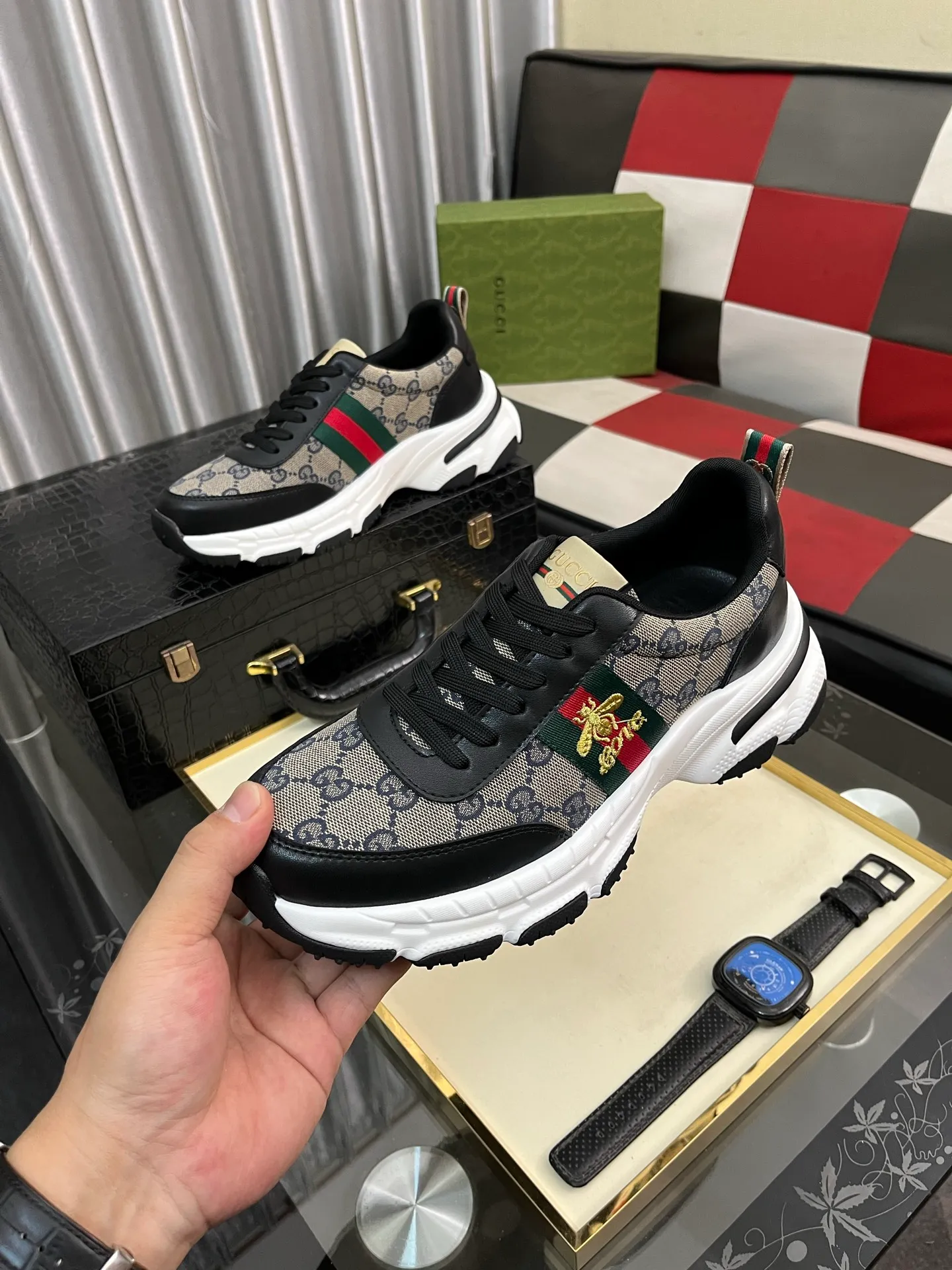 Men's Men's Shoes 💰458⌚️⌚️《Gucci*》The latest hot-selling casual shoes, top brand [seduce] luxury~purchase, top~quality. [Strong] The upper is made of imported breathable cowhide with material ➕ breathable sheepskin feet (•) and fine workmanship. Original stylish and stylish soft rubber wear-resistant and non-slip outsole, light and comfortable on the foot, size: 38-443️⃣colors available